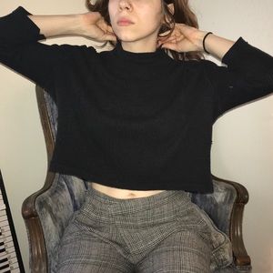 ✨SOLD✨ Ribbed Crop Mock Turtle